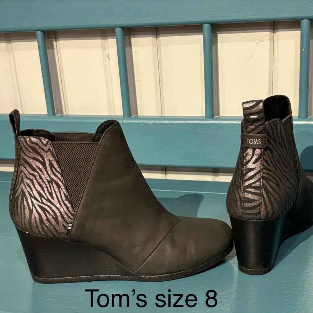 TOMS Women's Black Ankle Boots